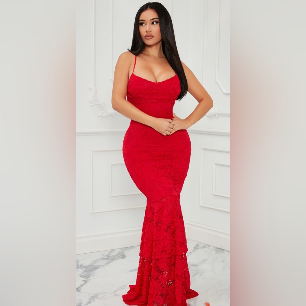 Elegant Red Lace Evening Gown
